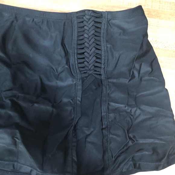 Swimsuit tankini with 2 pairs of bottoms. - Picture 8 of 11